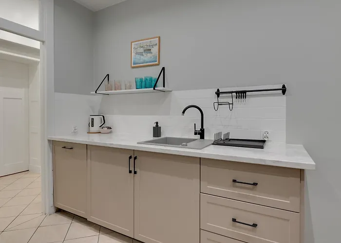 Center 2 By Grand شقة